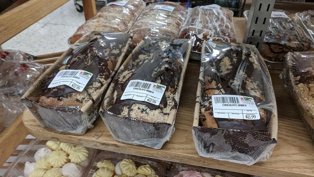 Greenhalgh's – bakery in Widnes town centre